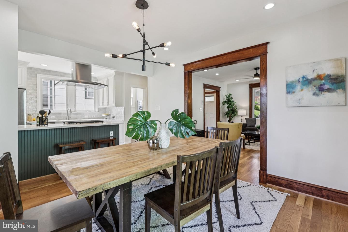 1357 Lawrence Street NE photo 8