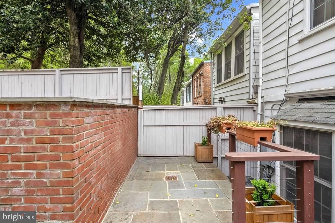 2009 37th Street NW photo 28