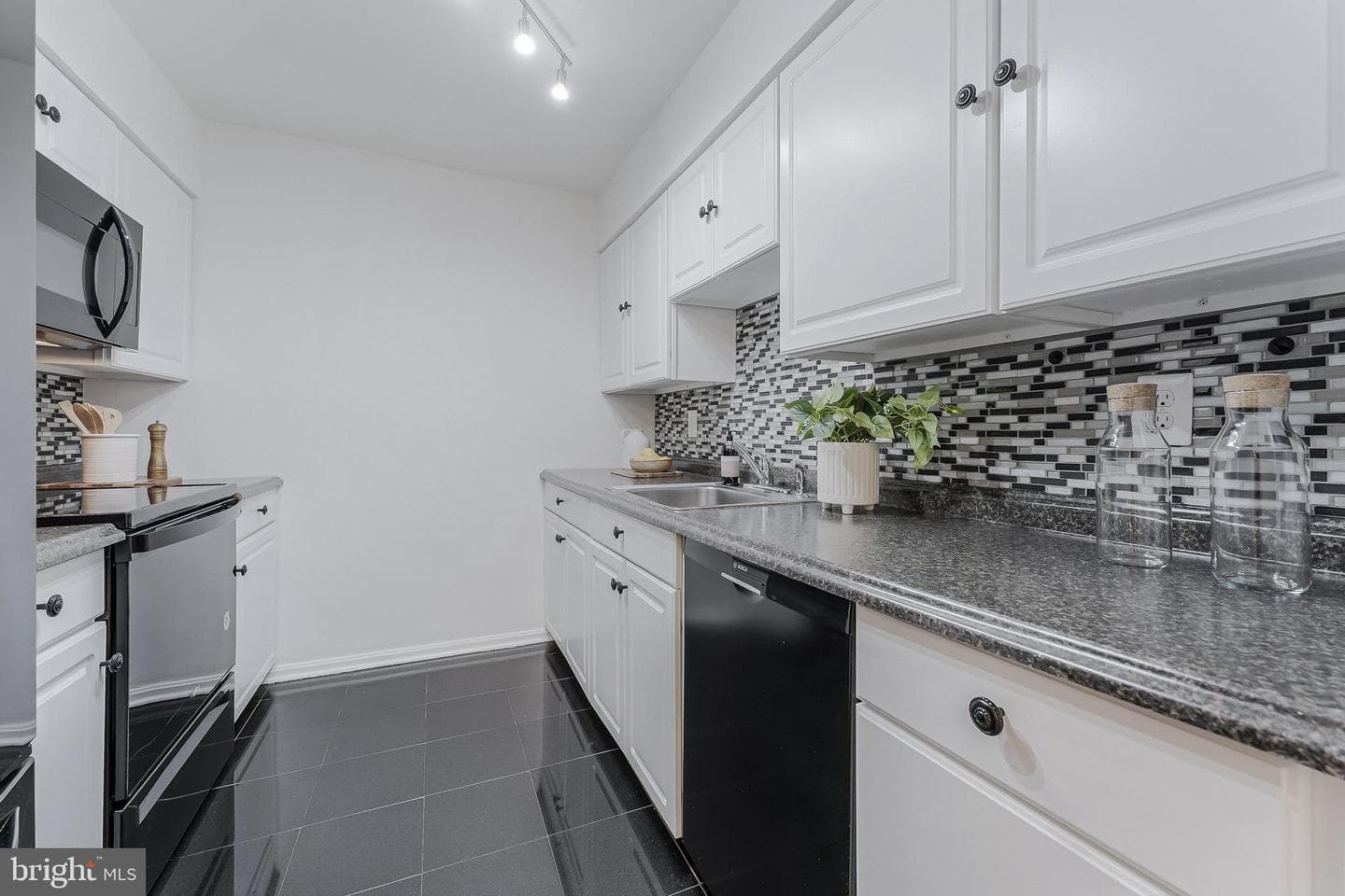 3460 Summit Court NE #3460 photo 11