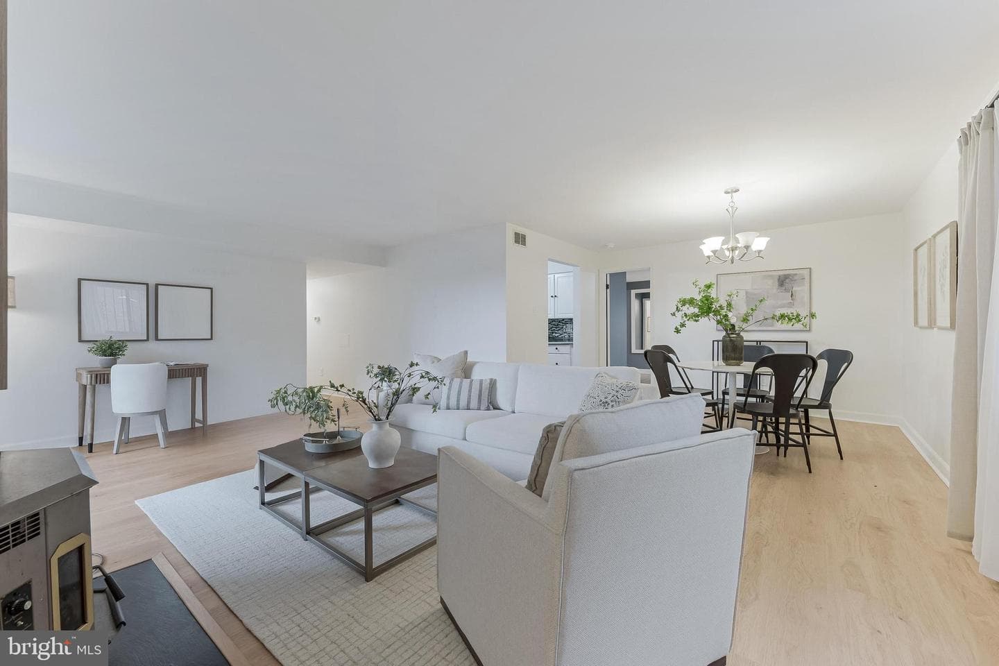 3460 Summit Court NE #3460 photo 2