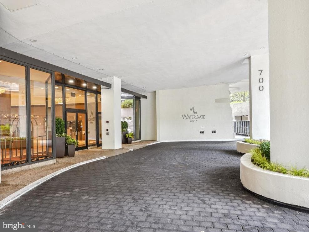 700 New Hampshire Avenue NW #116, Washington