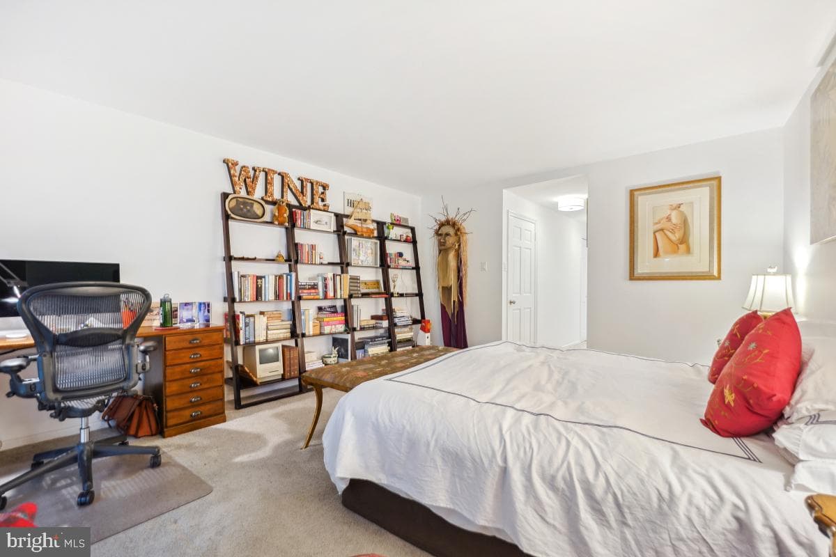 700 New Hampshire Avenue NW #116 photo 26