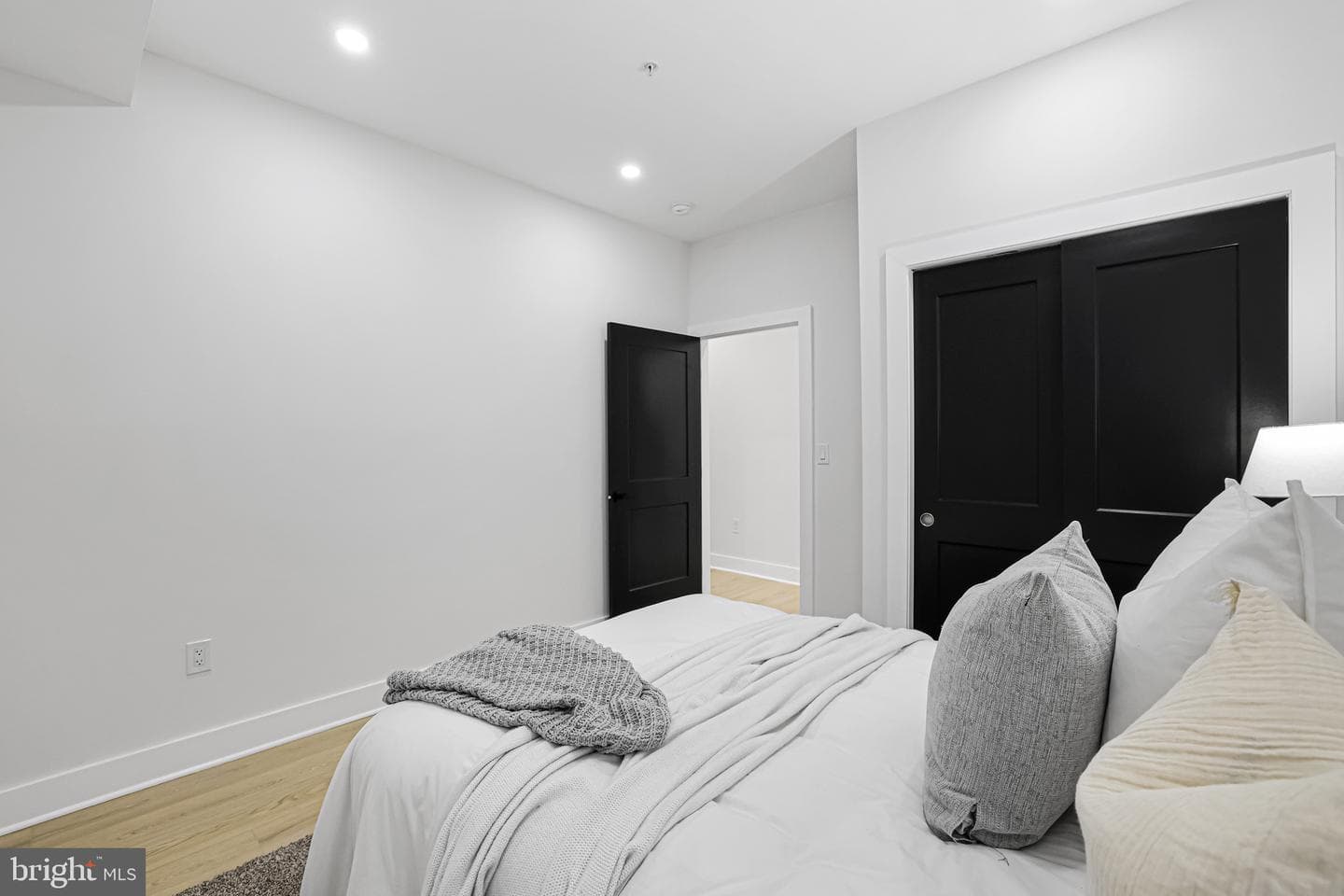 616 NW Kenyon Street NW #3 photo 14