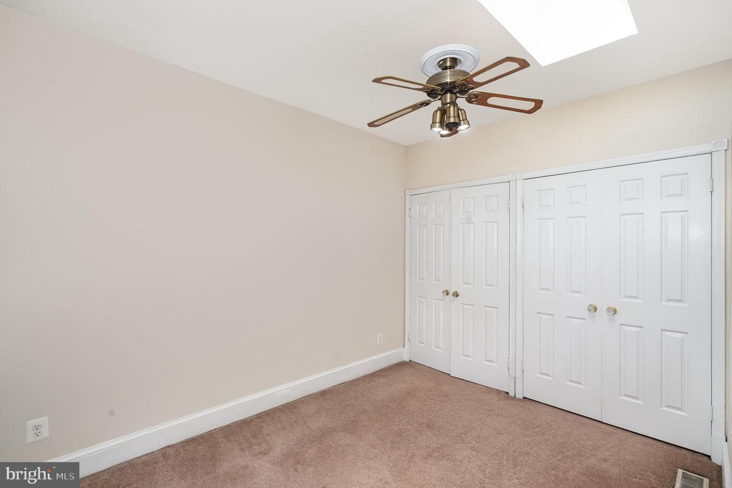 716 4th Street NE photo 14