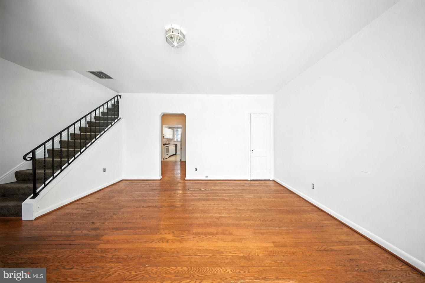 1006 4th Street NE photo 3