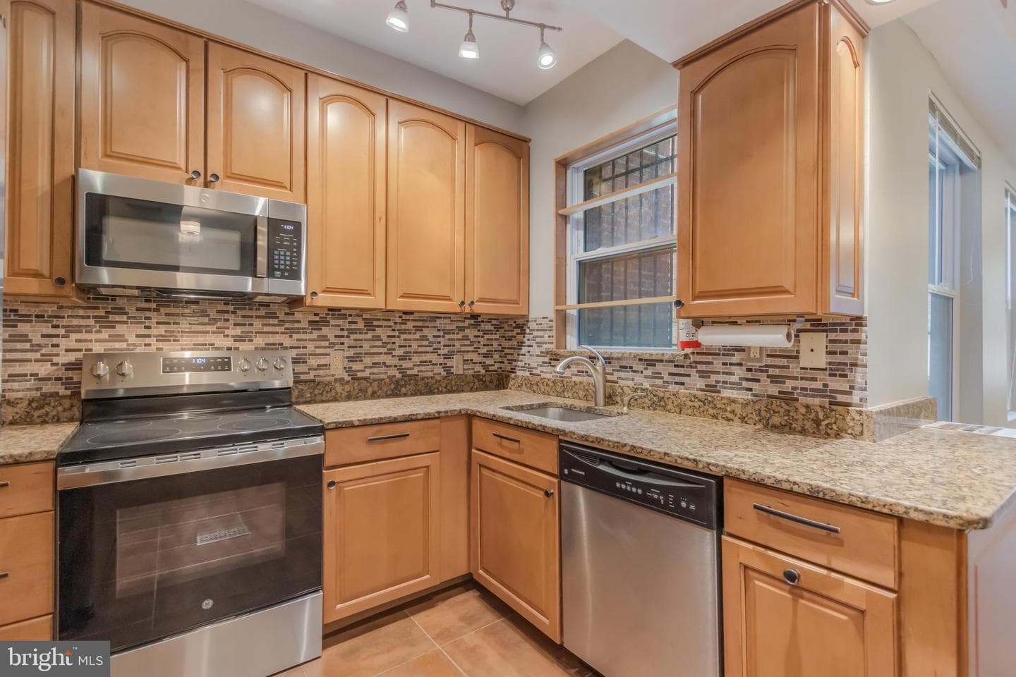 1458 Columbia Road NW #109 photo 15