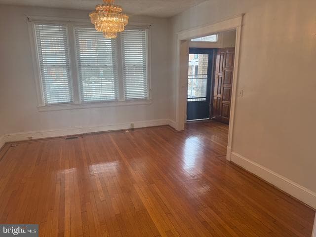 812 Emerson Street NW photo 2