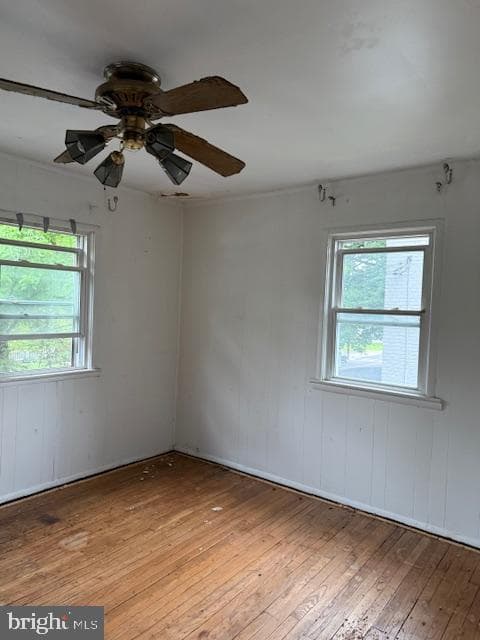 5716 Foote Street NE photo 9