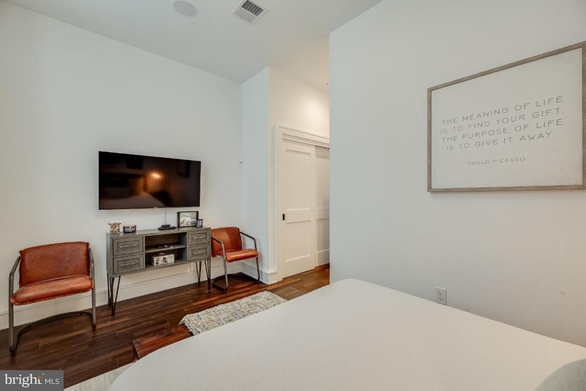 609 Maryland Avenue NE #4 photo 38