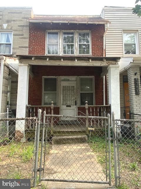 1733 L Street NE, Washington