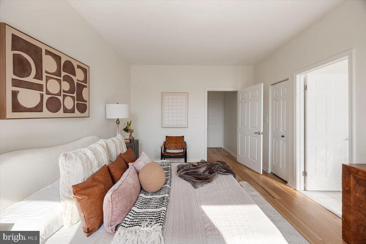 1843 Mintwood Place NW #207 photo 14