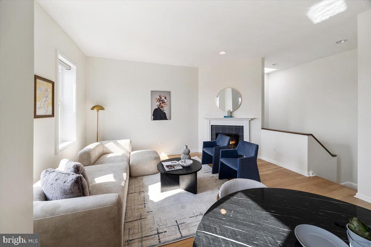 1843 Mintwood Place NW #207 photo 15