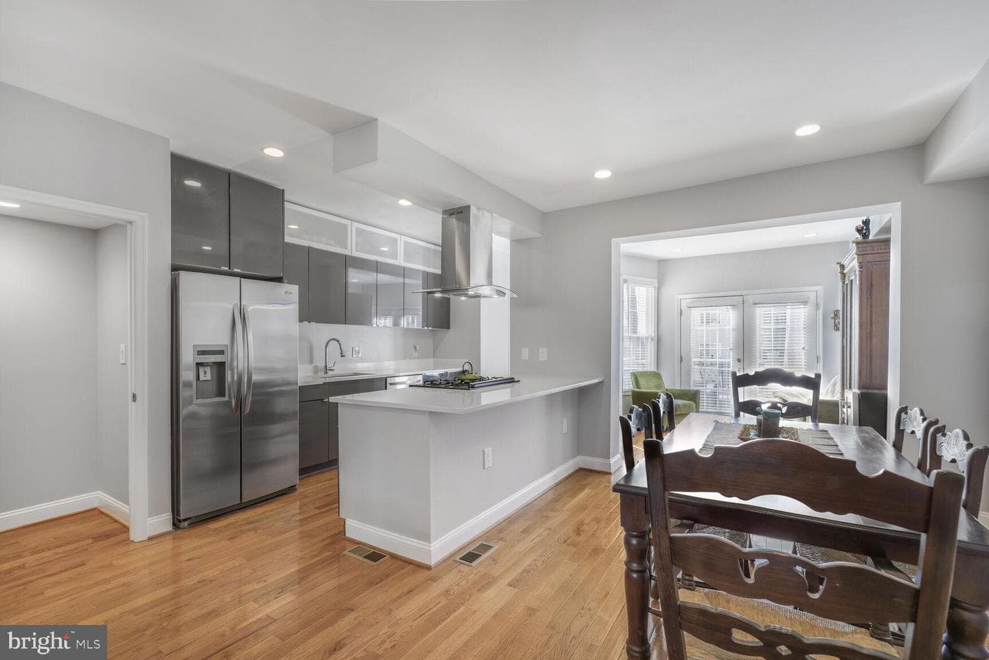 1208 Madison Street NW photo 5