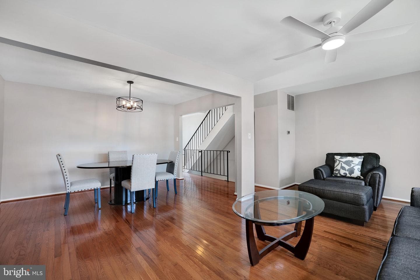 1807 Valley Terrace SE photo 7