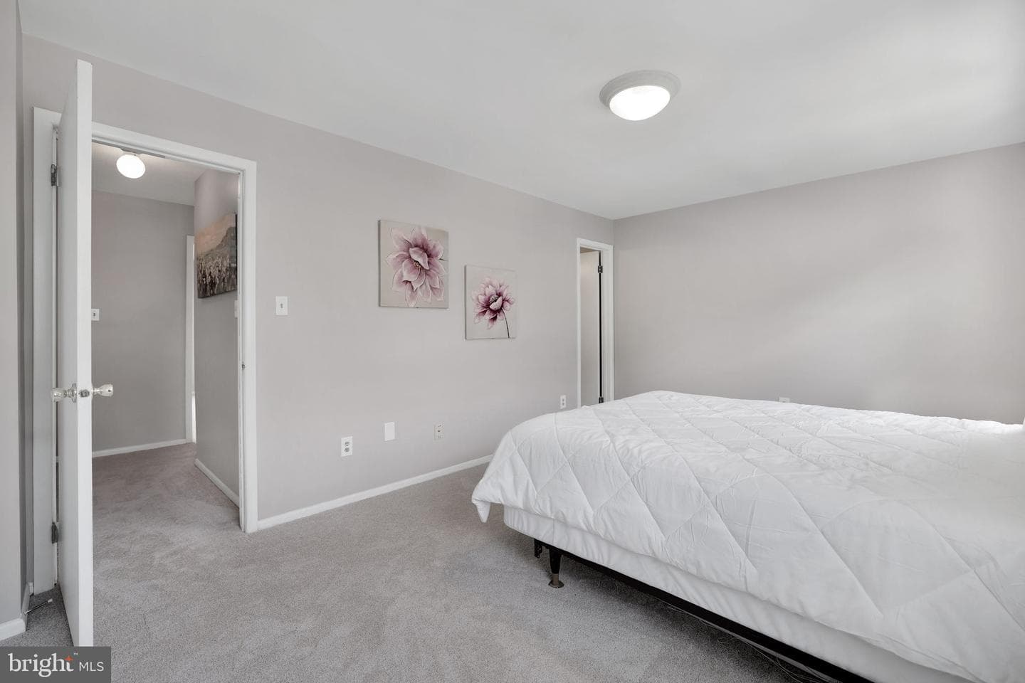 1807 Valley Terrace SE photo 8