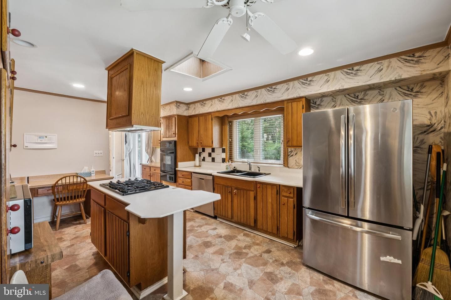 1626 Varnum Place NE photo 16