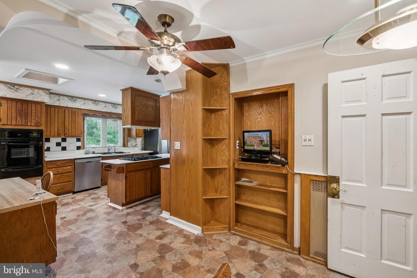 1626 Varnum Place NE photo 17