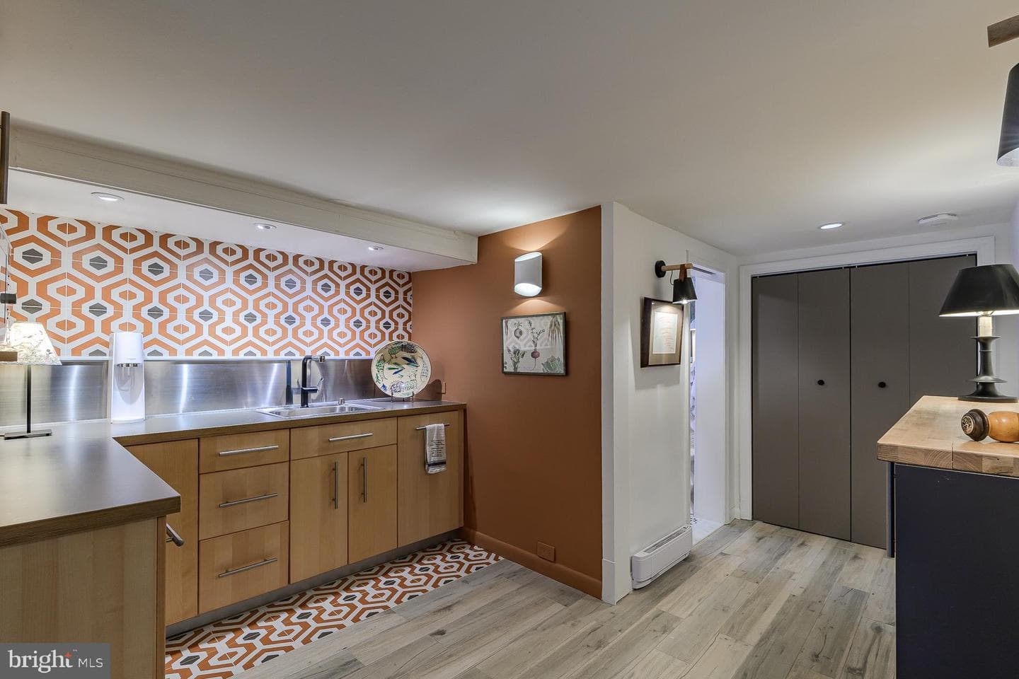 424 4th Street NE photo 37