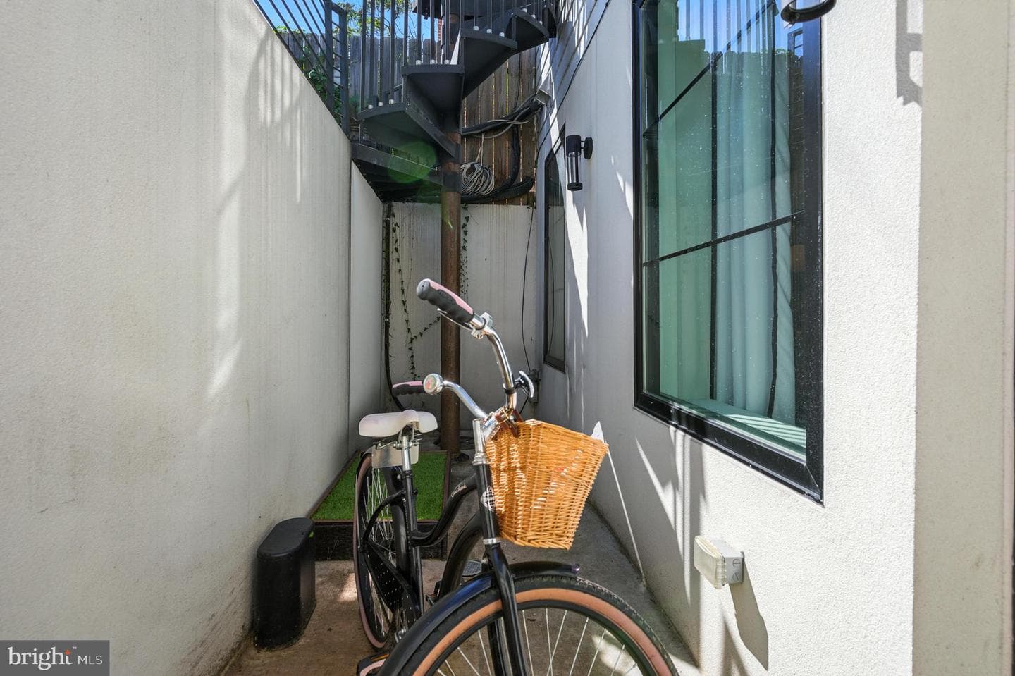 1364 Newton Street NW #1 photo 22
