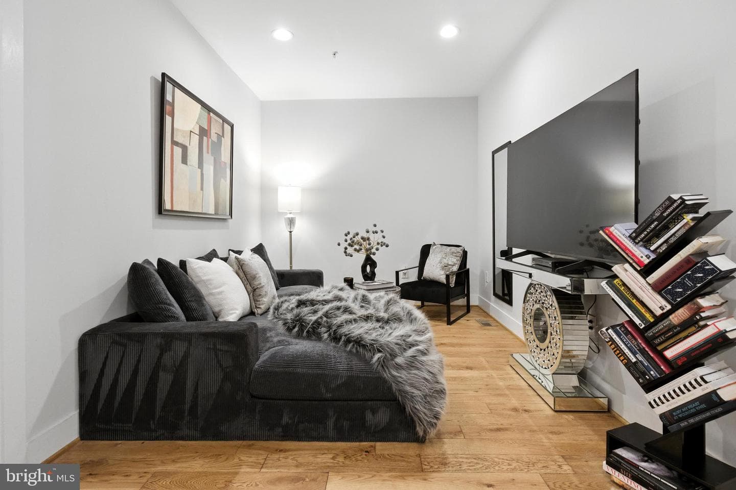 1364 Newton Street NW #1 photo 25