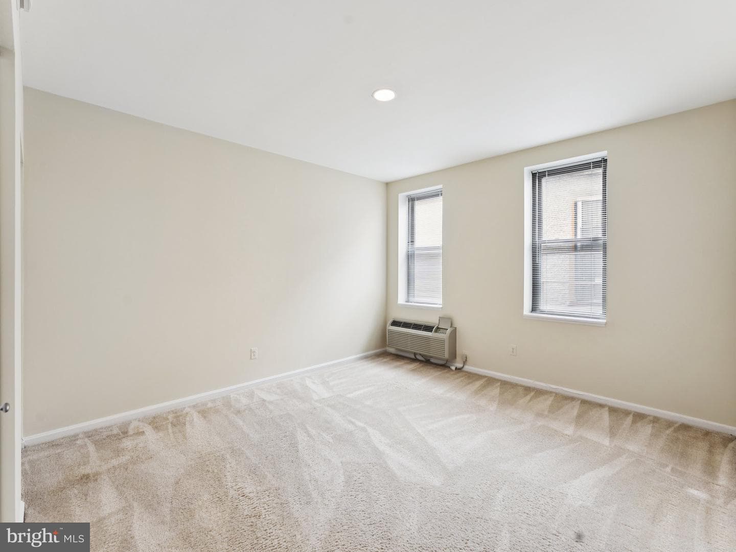 1843 Mintwood Place NW #203 photo 20