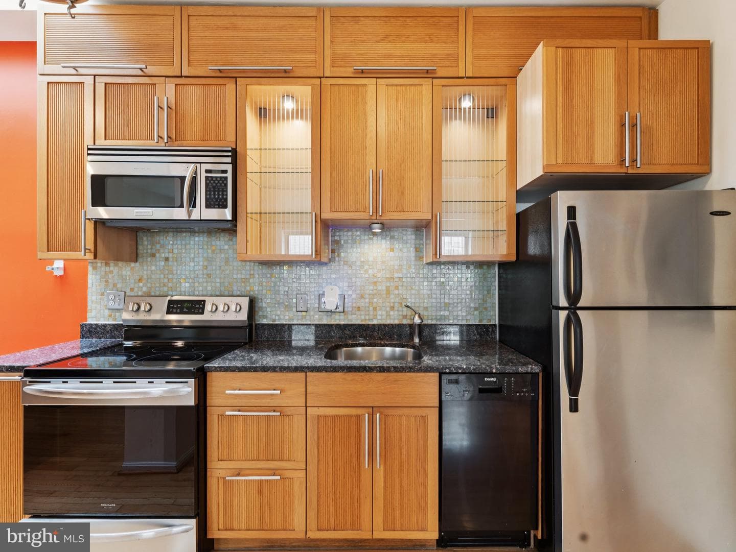 1843 Mintwood Place NW #203 photo 4