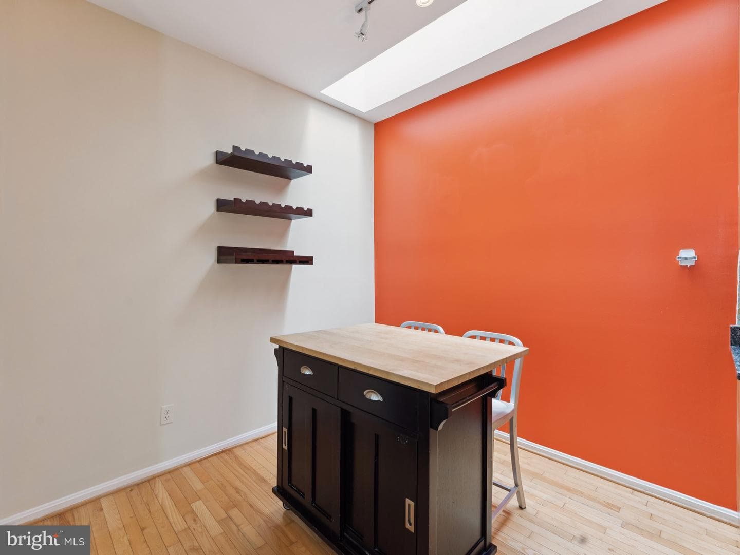 1843 Mintwood Place NW #203 photo 6
