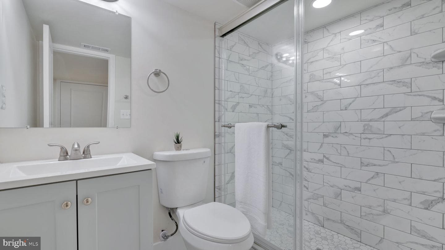 3346 Blaine Street NE photo 25