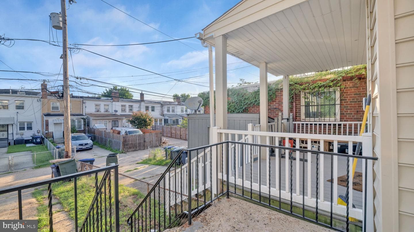 3346 Blaine Street NE photo 7