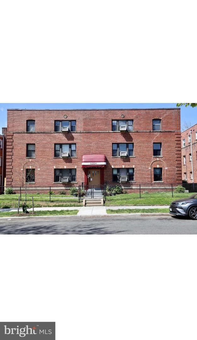 5204 3rd Street NW #3, Washington
