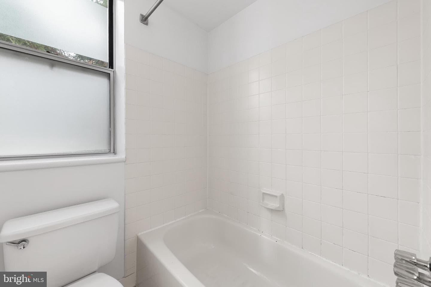2611 Adams Mill Road NW #208 photo 21