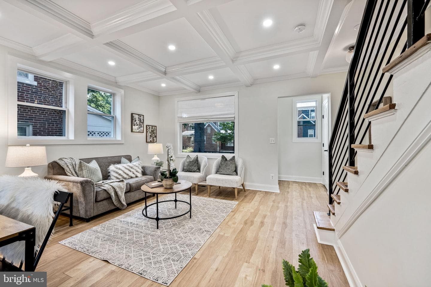 519 Quintana Place NW photo 4