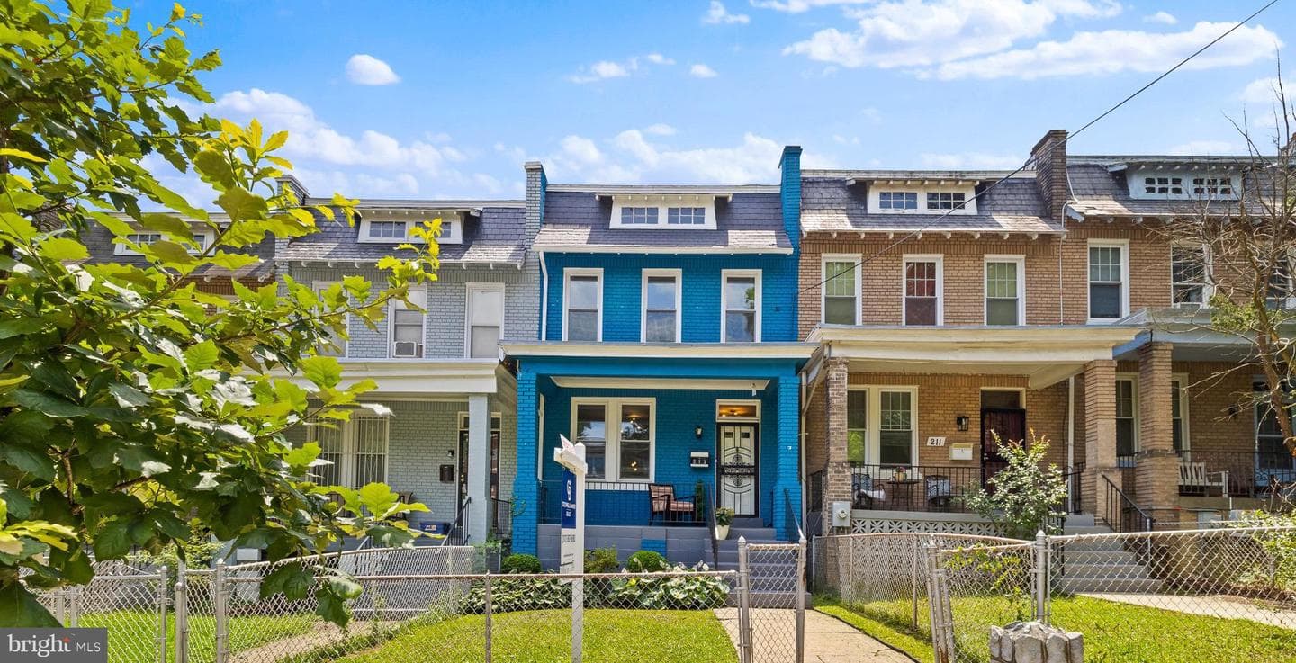 213 Channing Street NE photo 1