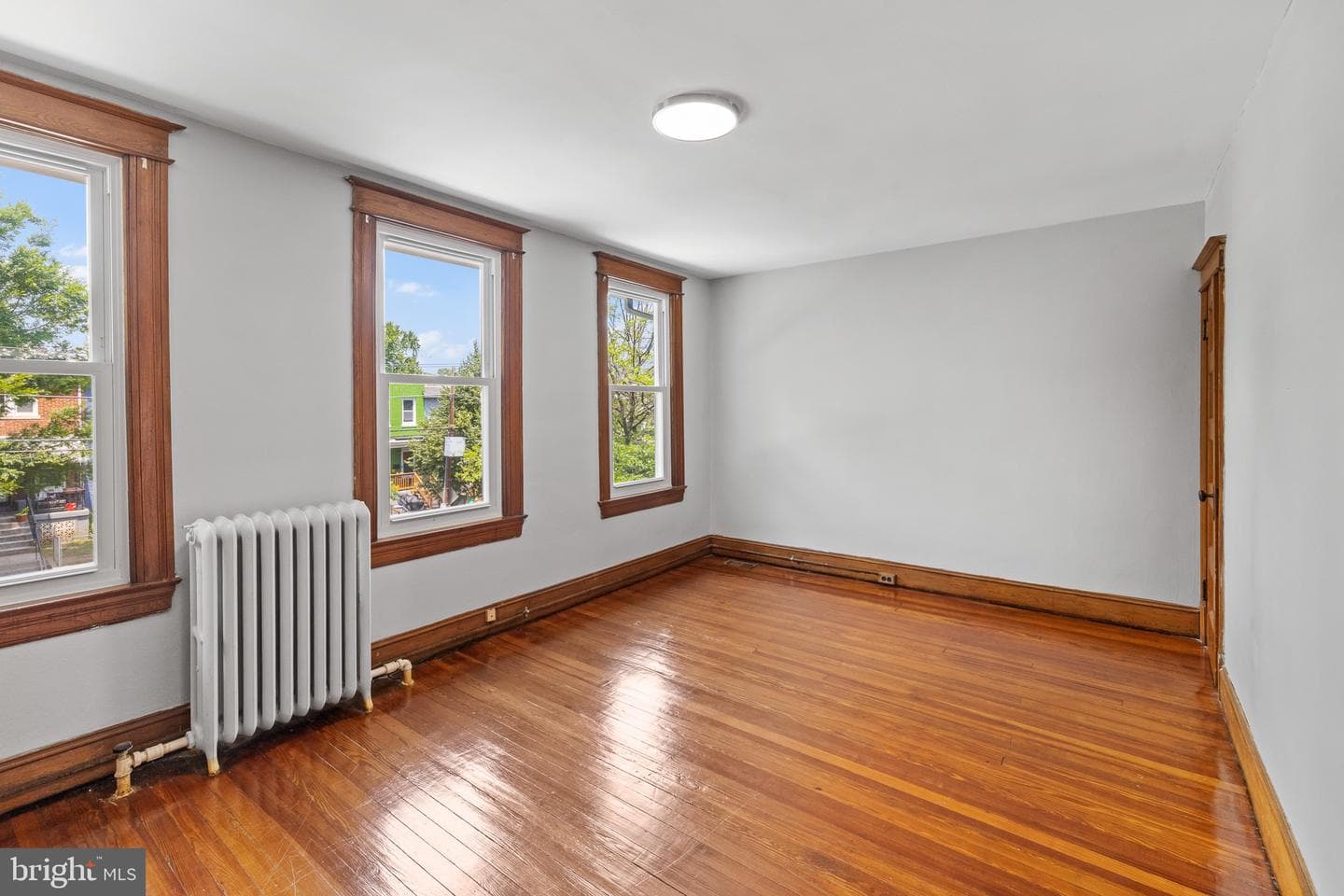 213 Channing Street NE photo 38