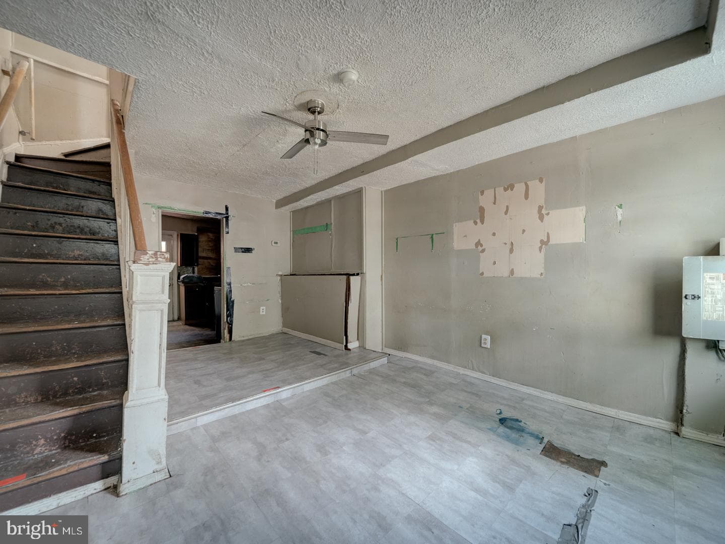 633 Morton Place NE photo 7