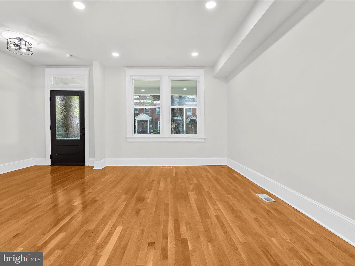917 Decatur Street NW photo 8