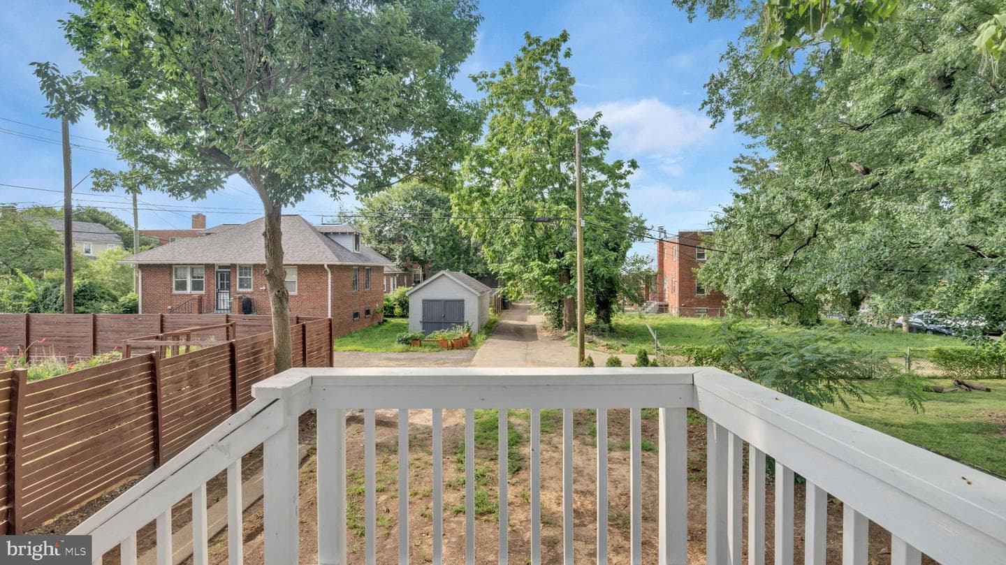 1005 Savannah Street SE photo 20