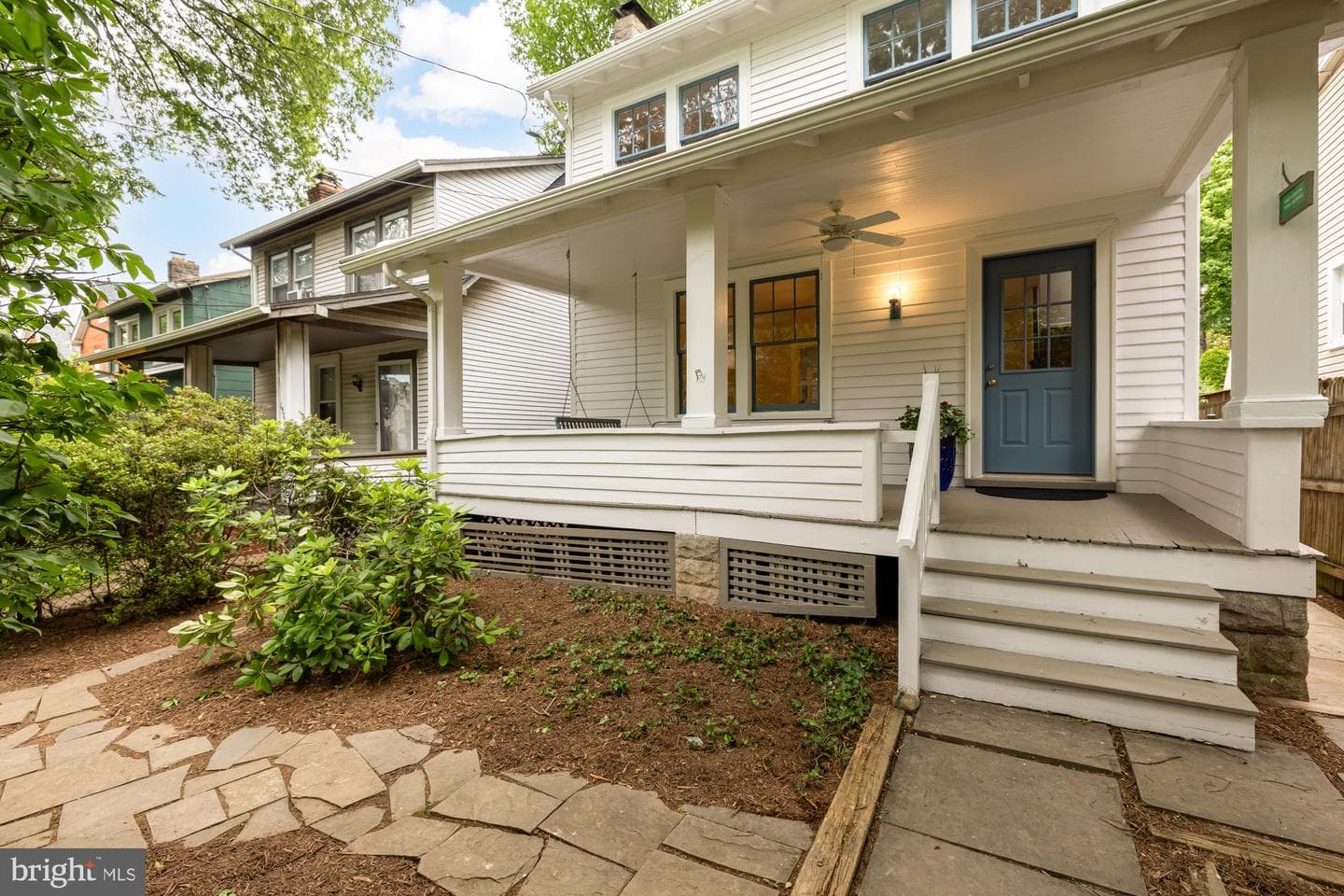 1505 Otis Street NE photo 3
