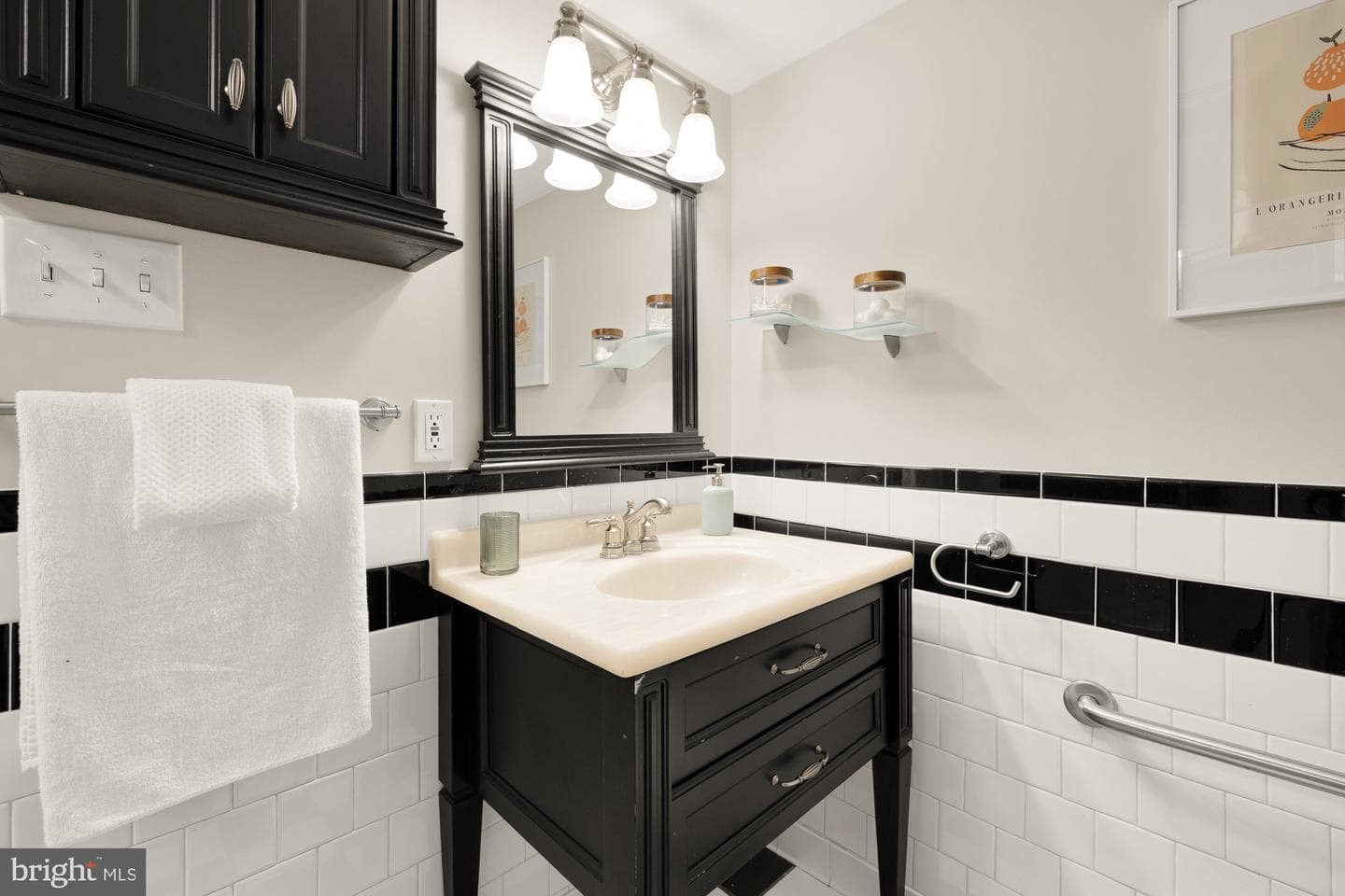 1505 Otis Street NE photo 43