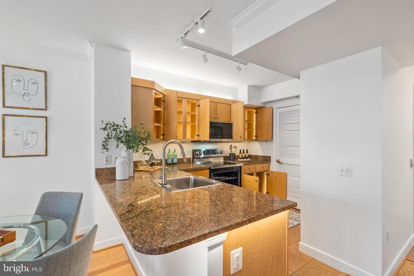 631 D Street NW #936 photo 10