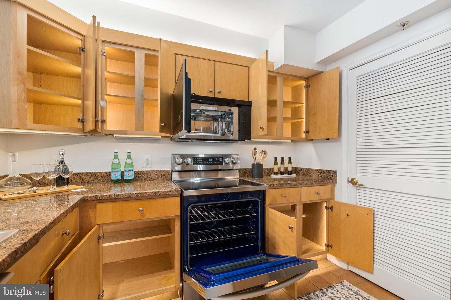 631 D Street NW #936 photo 12