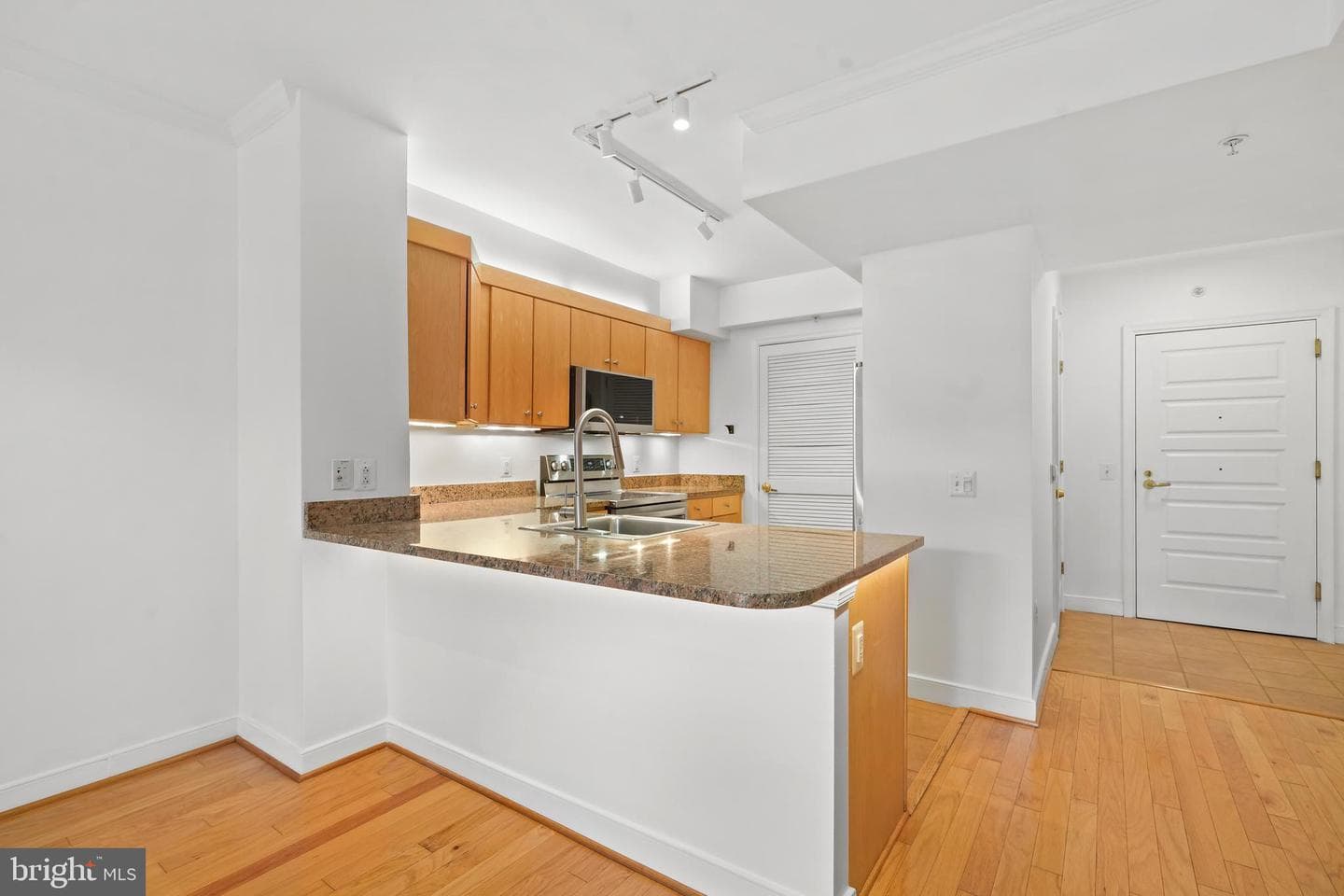 631 D Street NW #936 photo 55