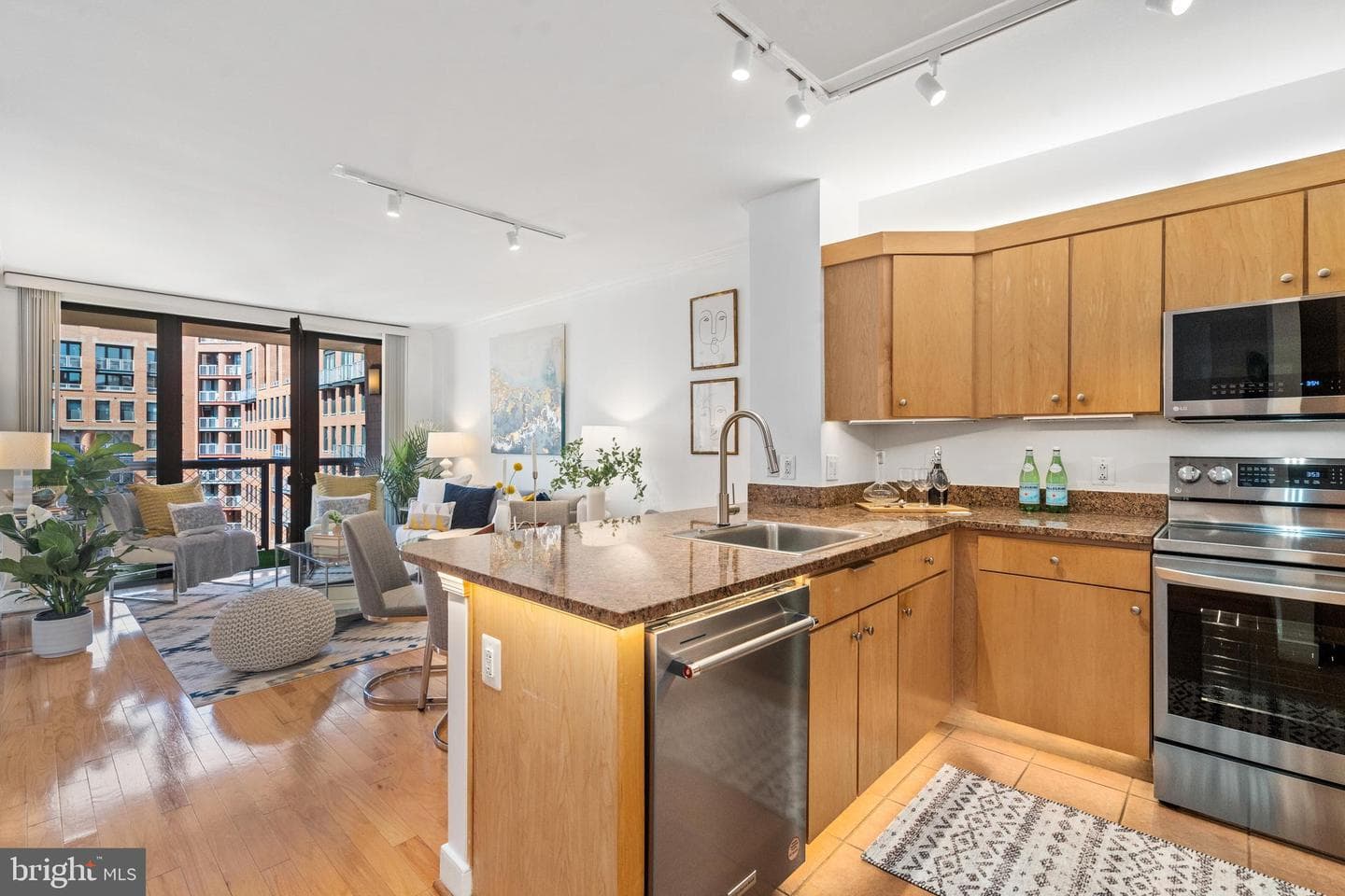 631 D Street NW #936 photo 8