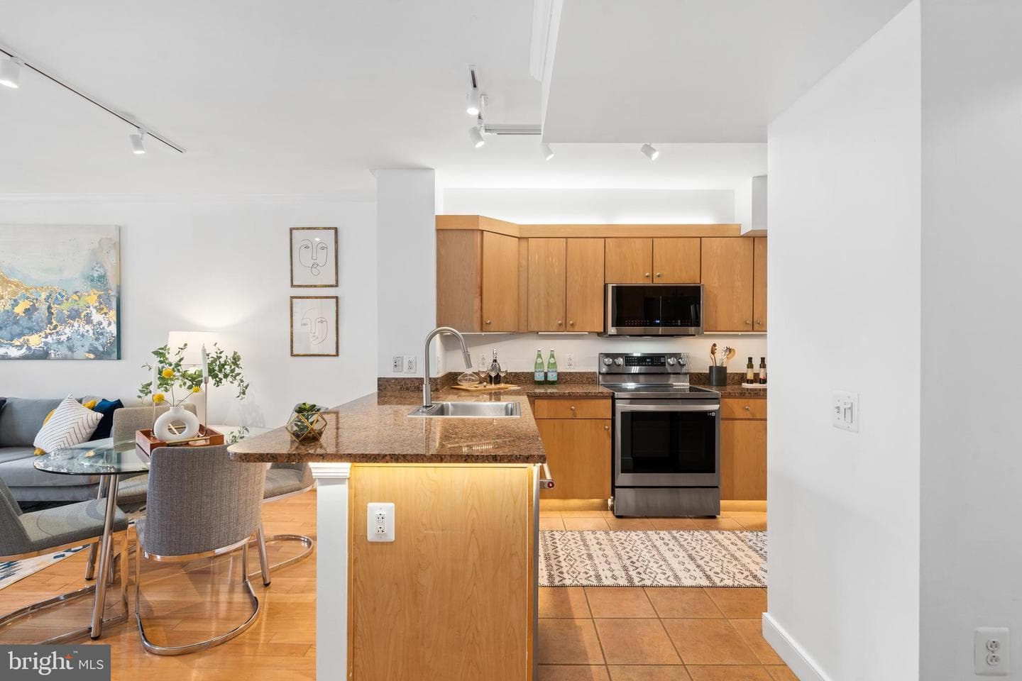631 D Street NW #936 photo 9
