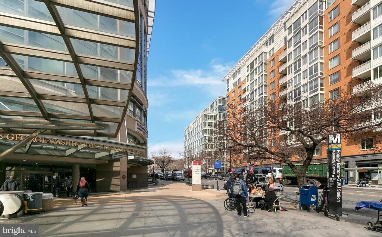 1010 25th Street NW #503 photo 21
