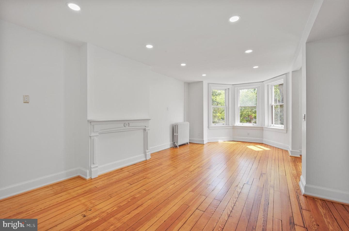 322 E Capitol Street NE photo 20