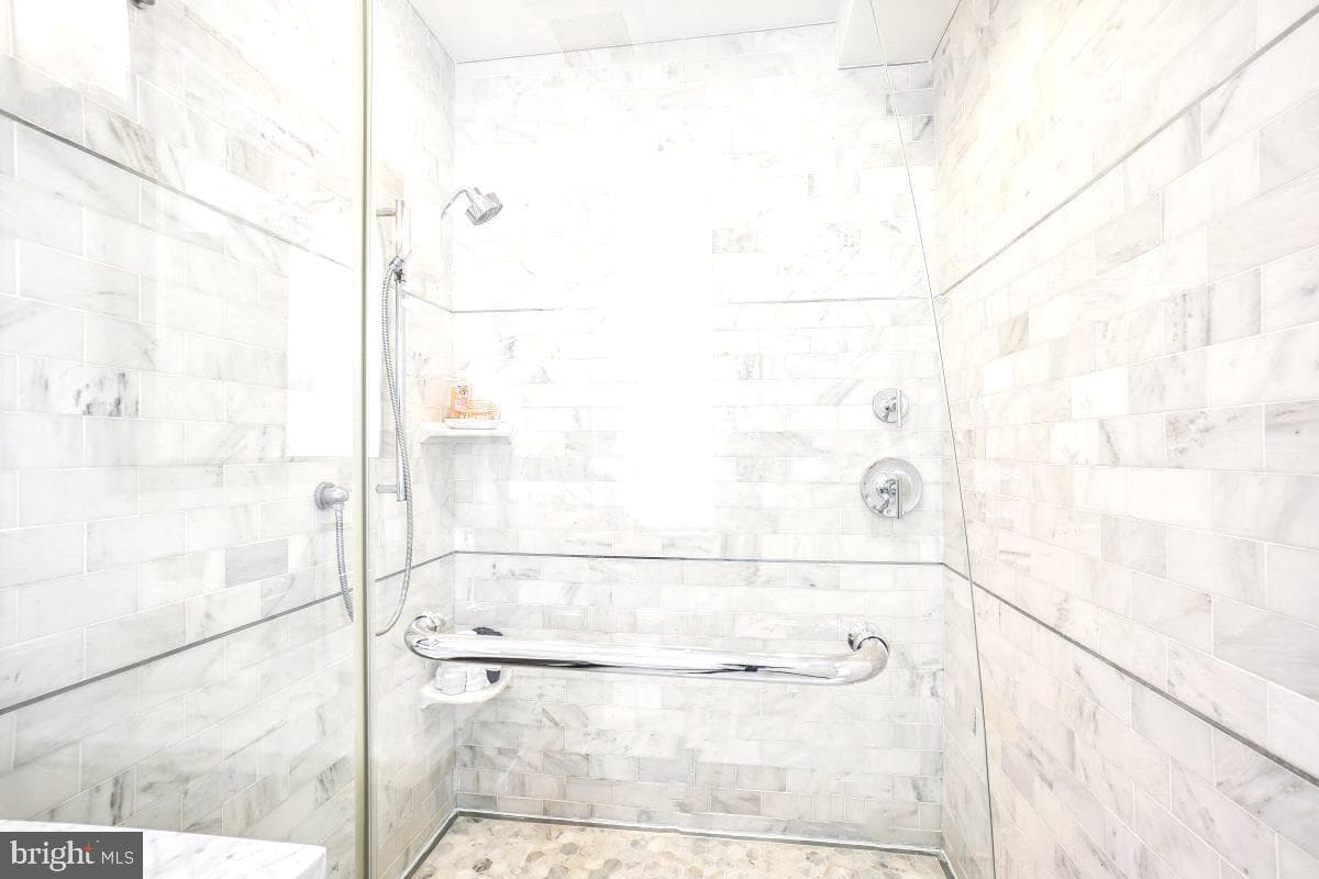 1910 Kalorama Road NW #403 photo 29