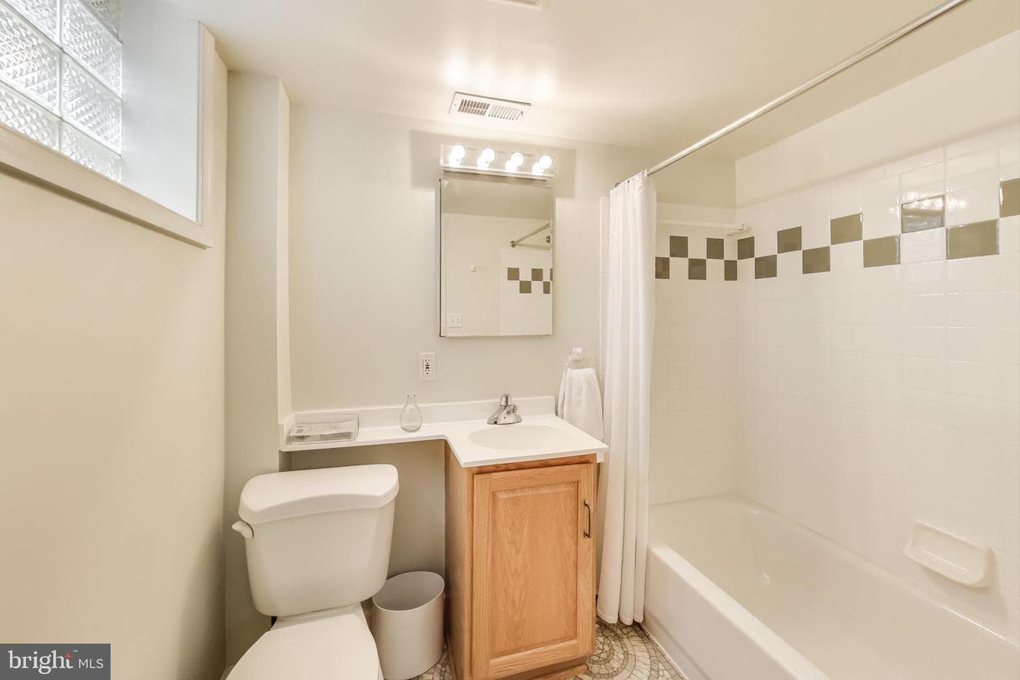 1366 Tuckerman Street NW photo 27