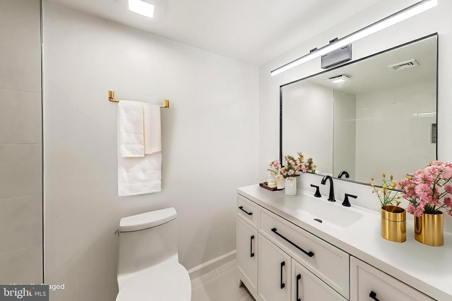 3044 Pineview Court NE #3044 photo 6
