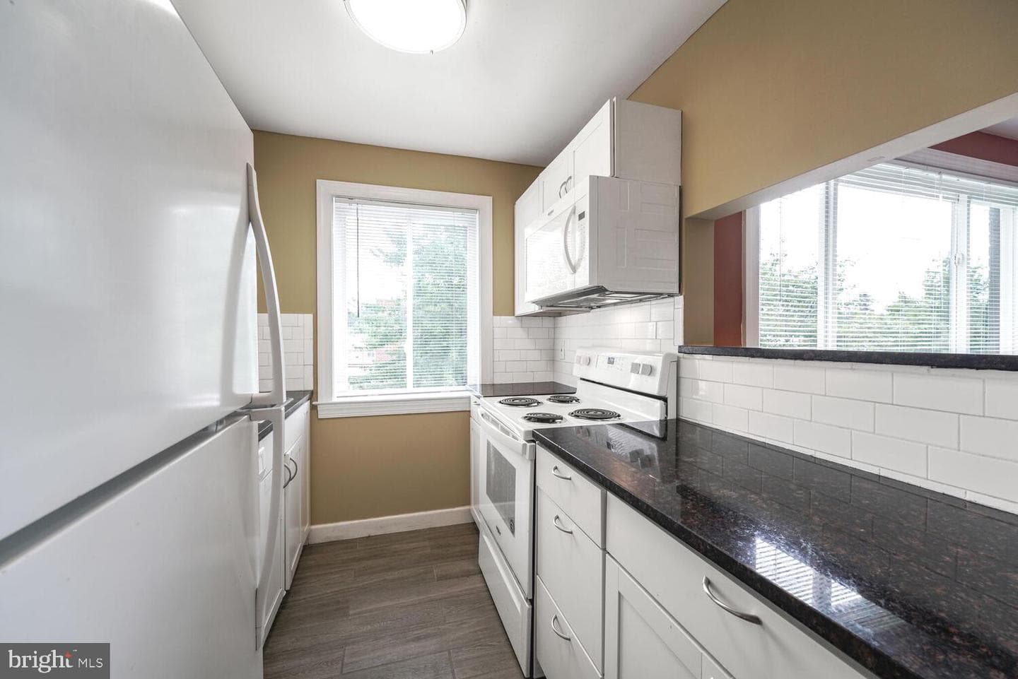 750 Barnaby Street SE #201 photo 3